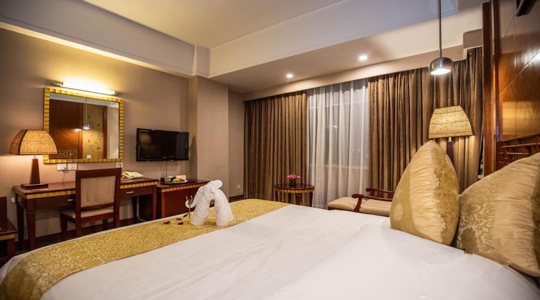 Kunming Golden Spring Hotel Dış mekan fotoğraf