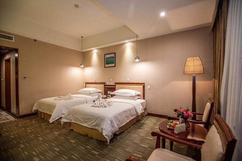 Kunming Golden Spring Hotel Dış mekan fotoğraf