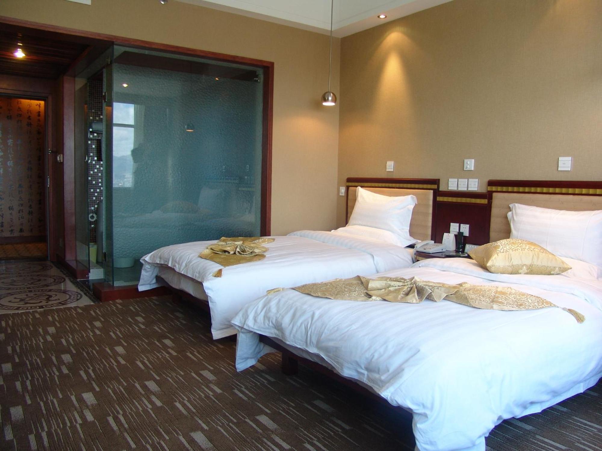Kunming Golden Spring Hotel Dış mekan fotoğraf