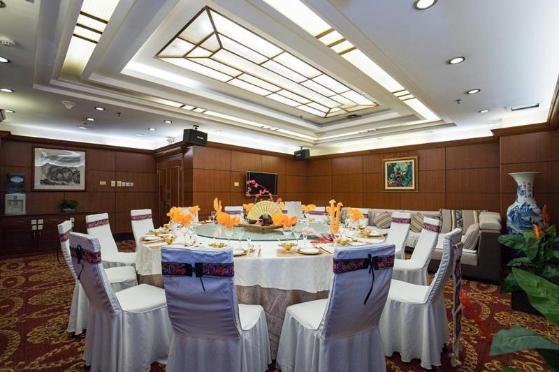 Kunming Golden Spring Hotel Dış mekan fotoğraf