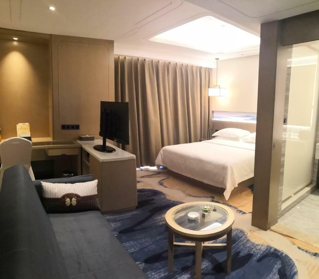 Kunming Golden Spring Hotel Dış mekan fotoğraf